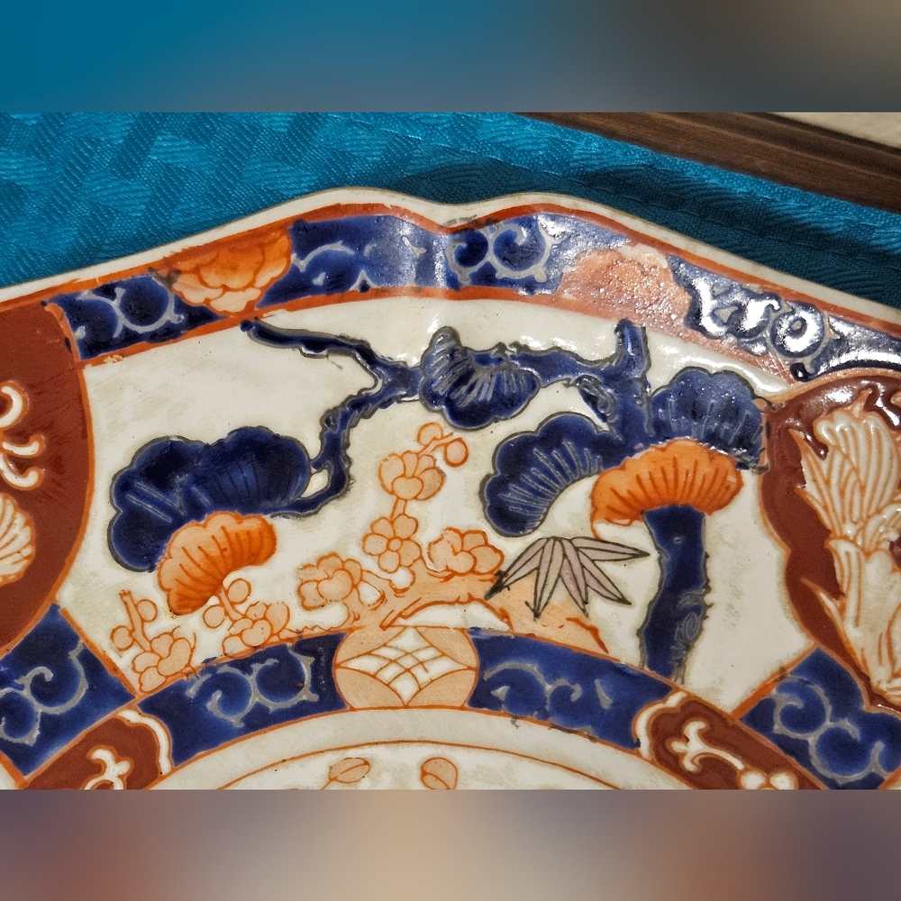 8.5" Japanese Imari Floral Phoenix Hand Decorated Porcelain Ware China Plate - Picture 5 of 7